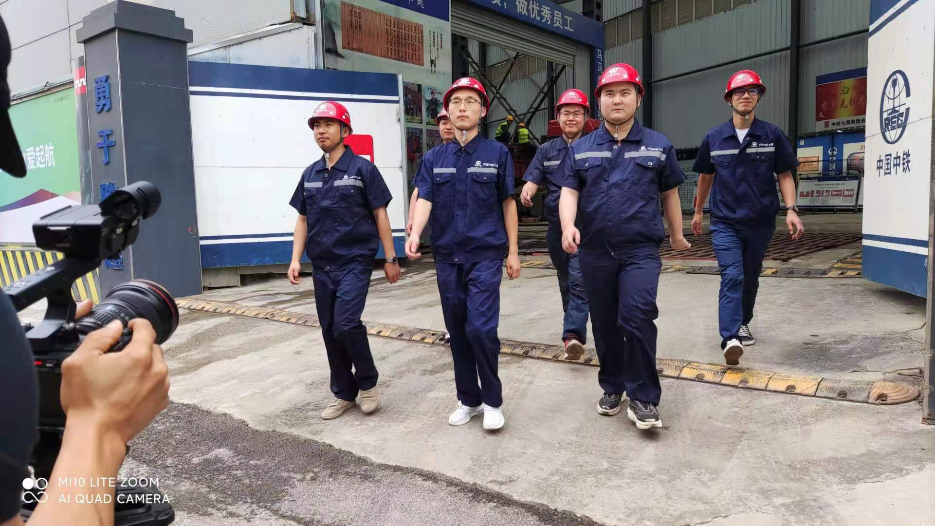 中铁七局西安地铁8号线宣传片开始拍摄(图2)